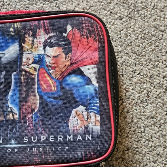 The Children's Place Batman v Superman Dawn Of Justice Lunchbox - Picture 3 of 11